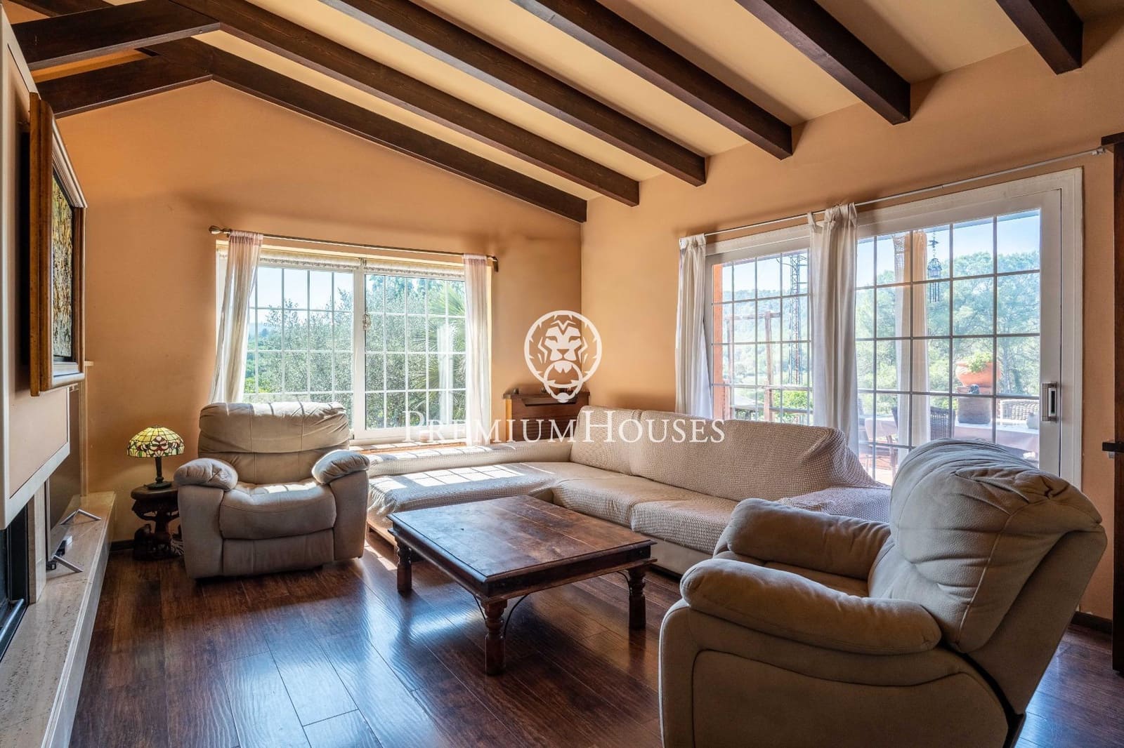 4 sypialnia Willa na sprzedaż w Begues z basenem garażem - 620 000 € (Ref: 9252294)