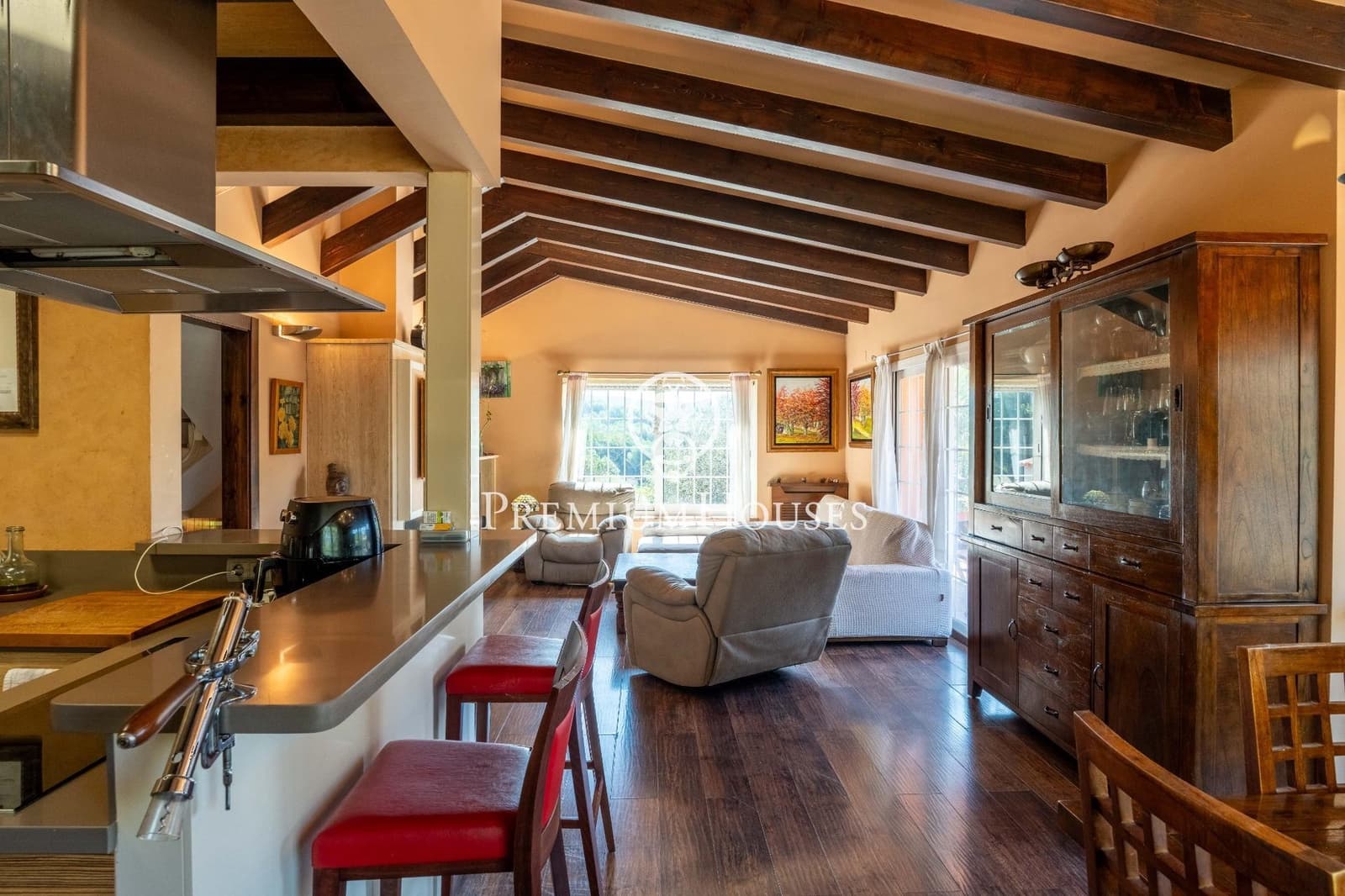 4 sypialnia Willa na sprzedaż w Begues z basenem garażem - 620 000 € (Ref: 9252294)