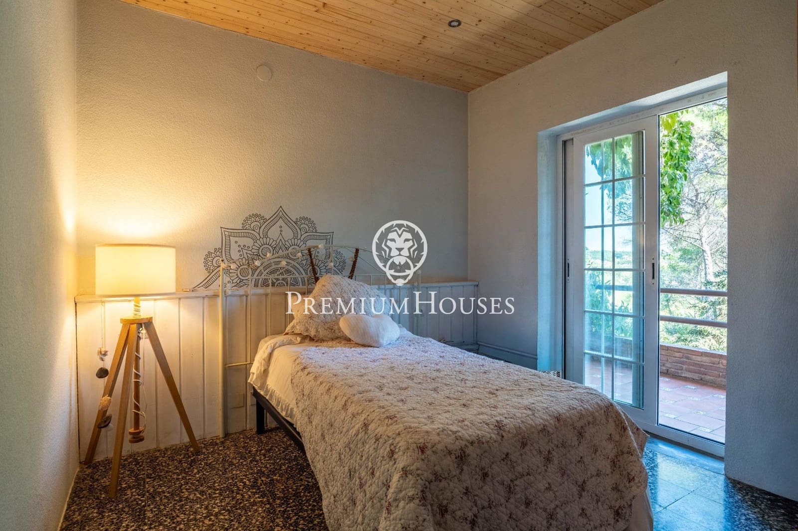 4 sypialnia Willa na sprzedaż w Begues z basenem garażem - 620 000 € (Ref: 9252294)