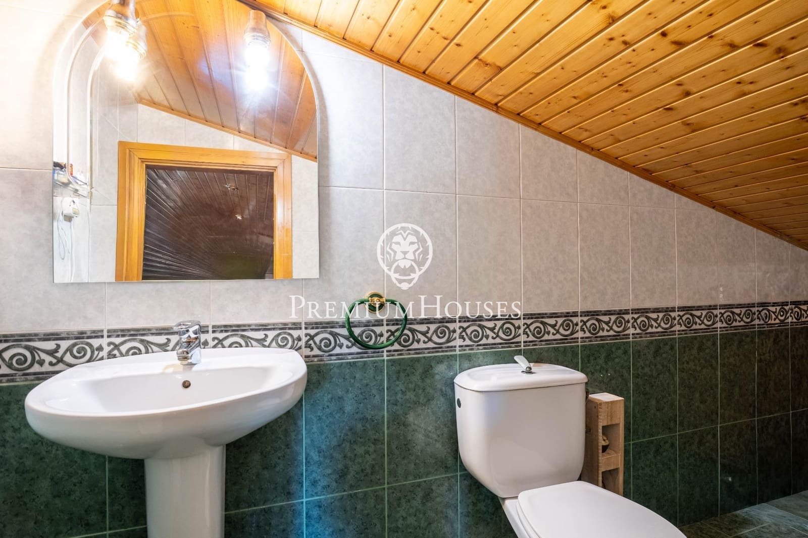 4 sypialnia Willa na sprzedaż w Begues z basenem garażem - 620 000 € (Ref: 9252294)