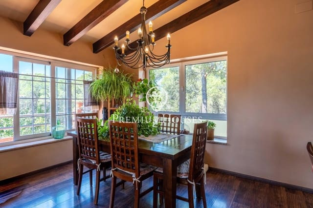 4 sovrum Villa till salu i Begues med pool garage - 620 000 € (Ref: 9252294)