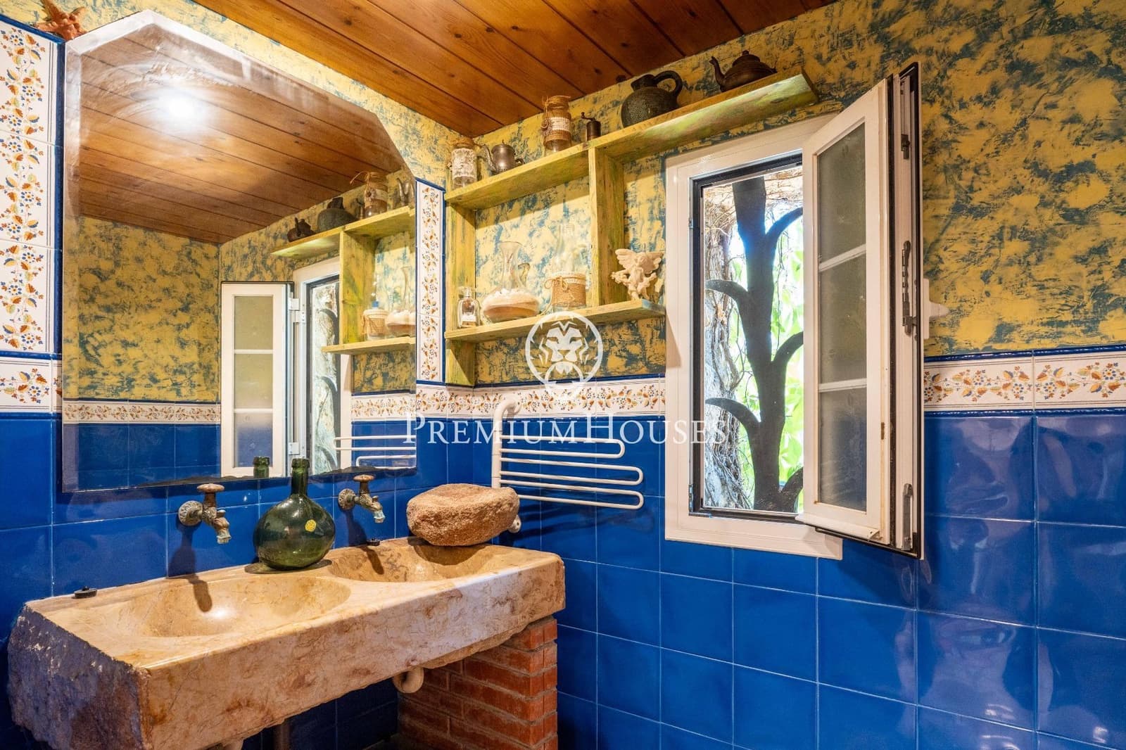 4 sypialnia Willa na sprzedaż w Begues z basenem garażem - 620 000 € (Ref: 9252294)