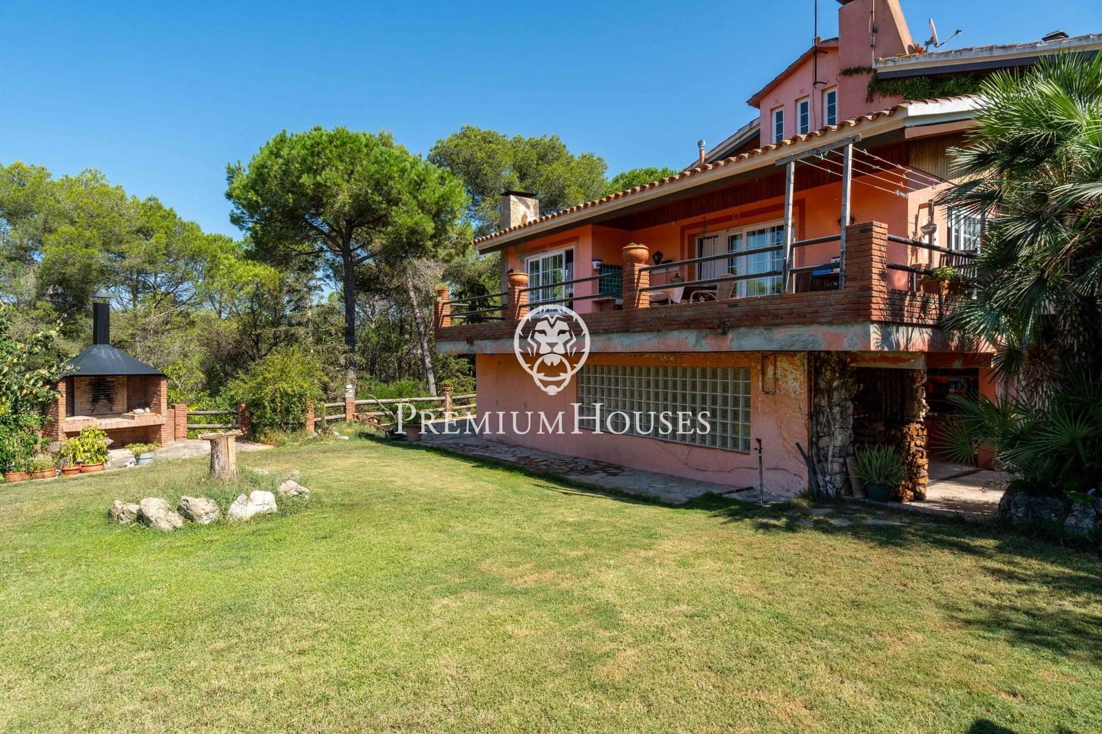 4 sypialnia Willa na sprzedaż w Begues z basenem garażem - 620 000 € (Ref: 9252294)