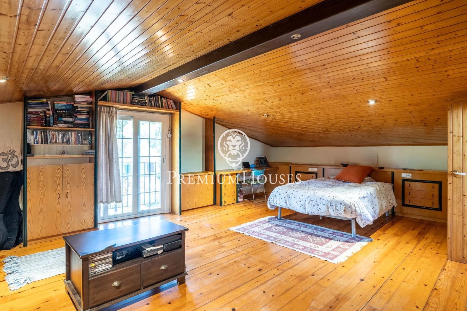 4 sypialnia Willa na sprzedaż w Begues z basenem garażem - 620 000 € (Ref: 9252294)