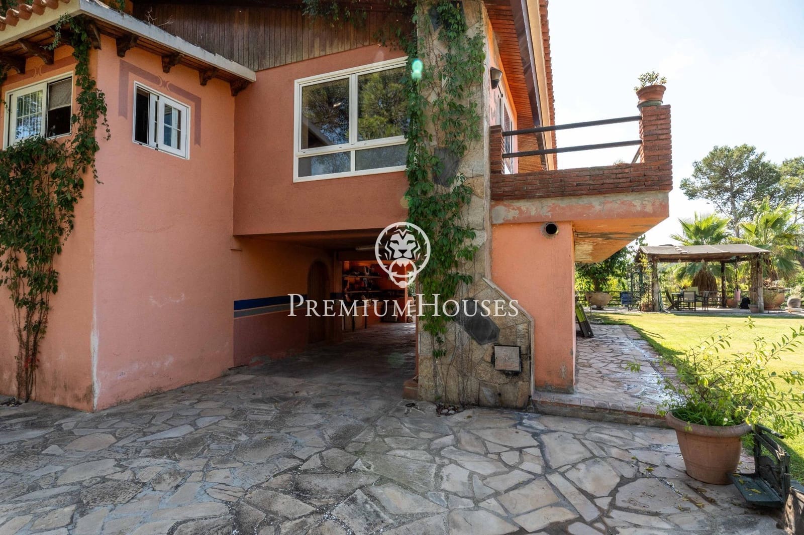 4 sypialnia Willa na sprzedaż w Begues z basenem garażem - 620 000 € (Ref: 9252294)