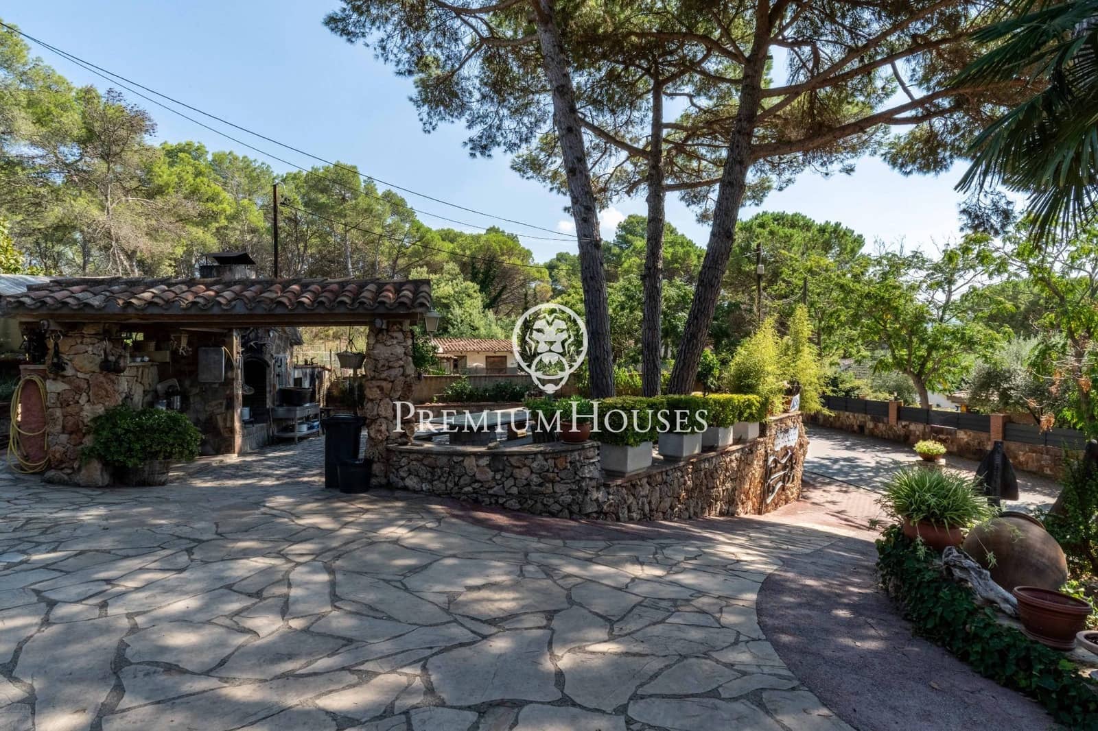 4 sypialnia Willa na sprzedaż w Begues z basenem garażem - 620 000 € (Ref: 9252294)