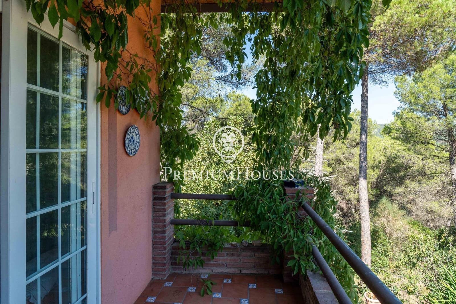 4 sypialnia Willa na sprzedaż w Begues z basenem garażem - 620 000 € (Ref: 9252294)