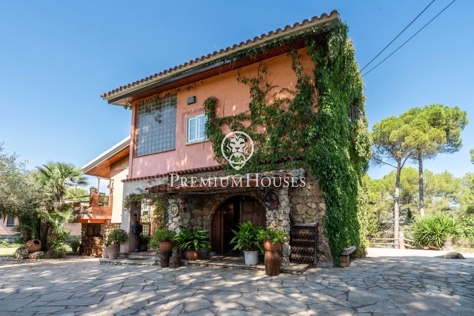 4 sypialnia Willa na sprzedaż w Begues z basenem garażem - 620 000 € (Ref: 9252294)