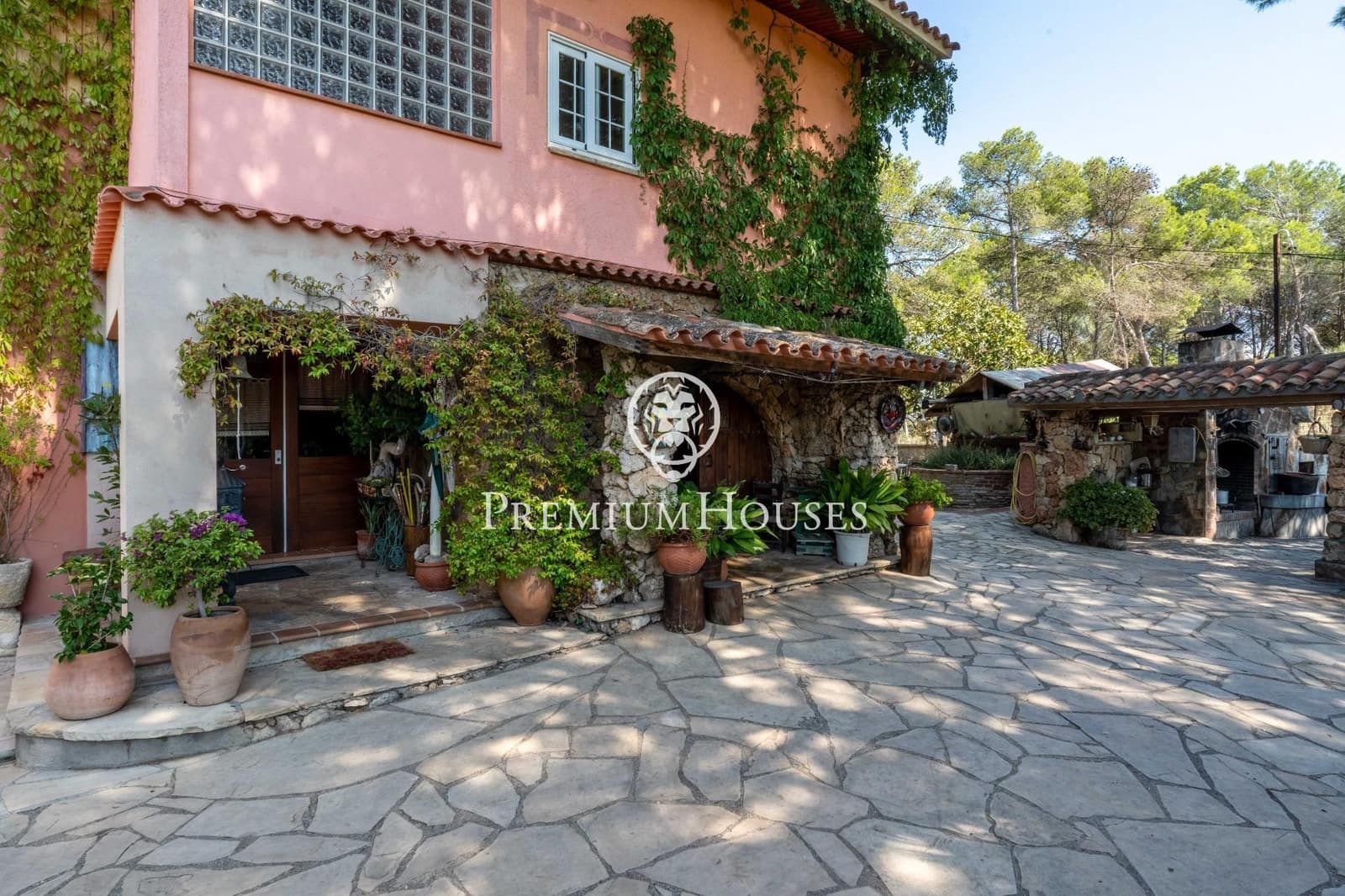 4 sypialnia Willa na sprzedaż w Begues z basenem garażem - 620 000 € (Ref: 9252294)