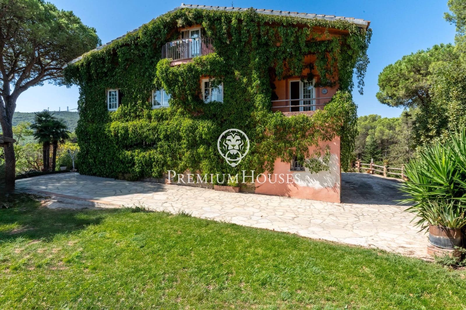 4 sypialnia Willa na sprzedaż w Begues z basenem garażem - 620 000 € (Ref: 9252294)