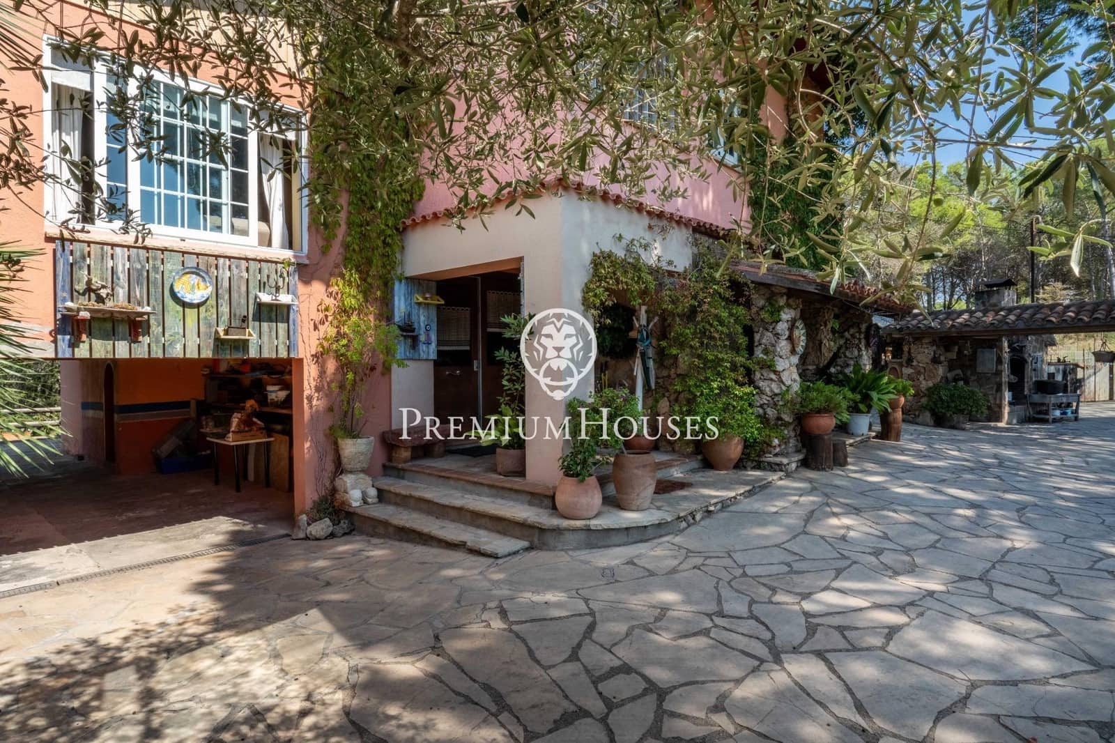 4 sypialnia Willa na sprzedaż w Begues z basenem garażem - 620 000 € (Ref: 9252294)