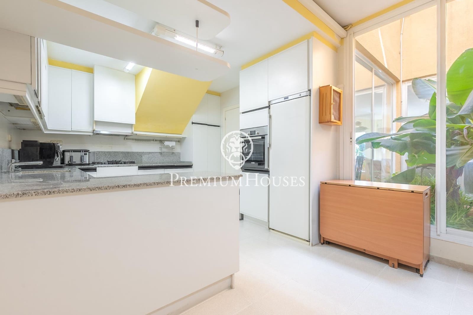 5 soveværelse Rækkehus til salg i Sitges med swimmingpool - € 850.000 (Ref: 9257564)