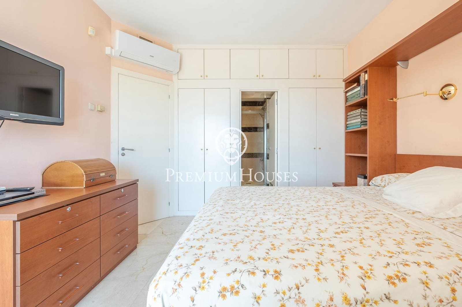 5 soveværelse Rækkehus til salg i Sitges med swimmingpool - € 850.000 (Ref: 9257564)