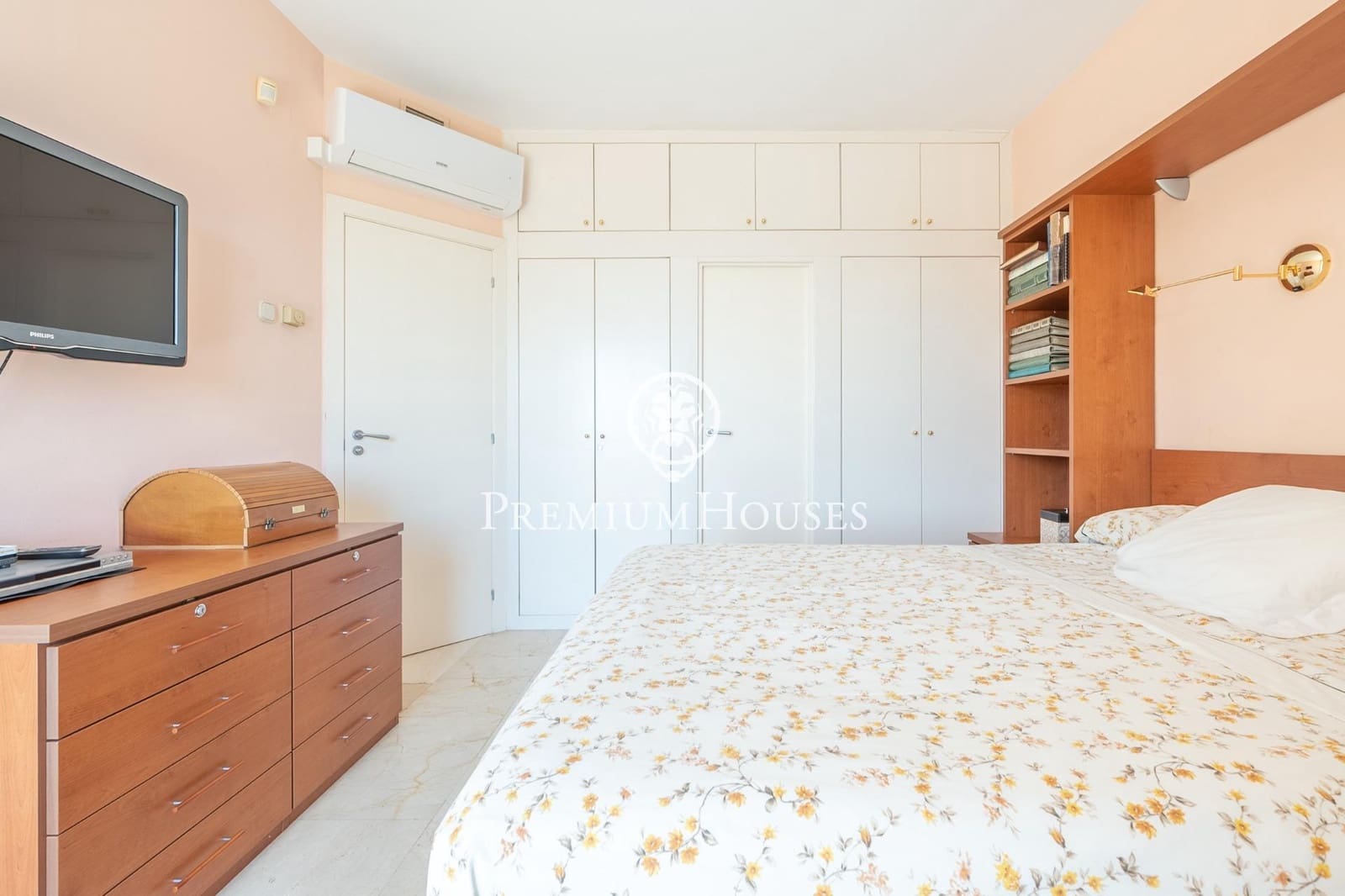 5 soveværelse Rækkehus til salg i Sitges med swimmingpool - € 850.000 (Ref: 9257564)