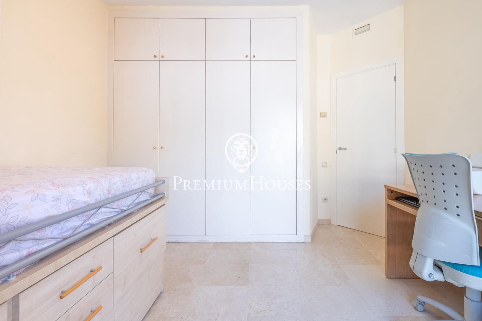 5 soveværelse Rækkehus til salg i Sitges med swimmingpool - € 850.000 (Ref: 9257564)