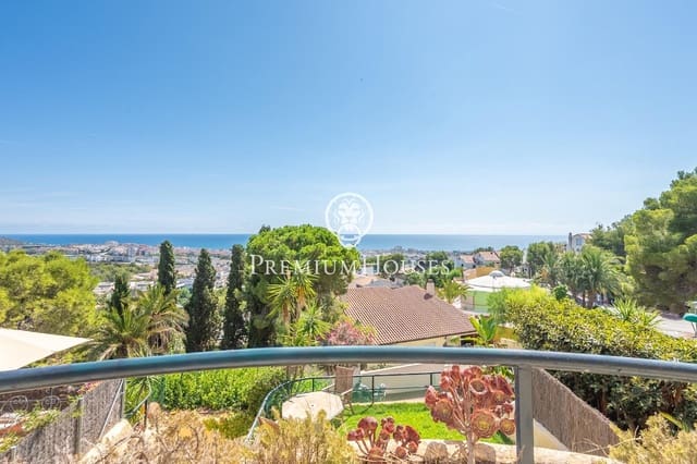 5 soverom Rekkehus til salgs i Sitges med svømmebasseng - € 850 000 (Ref: 9257564)