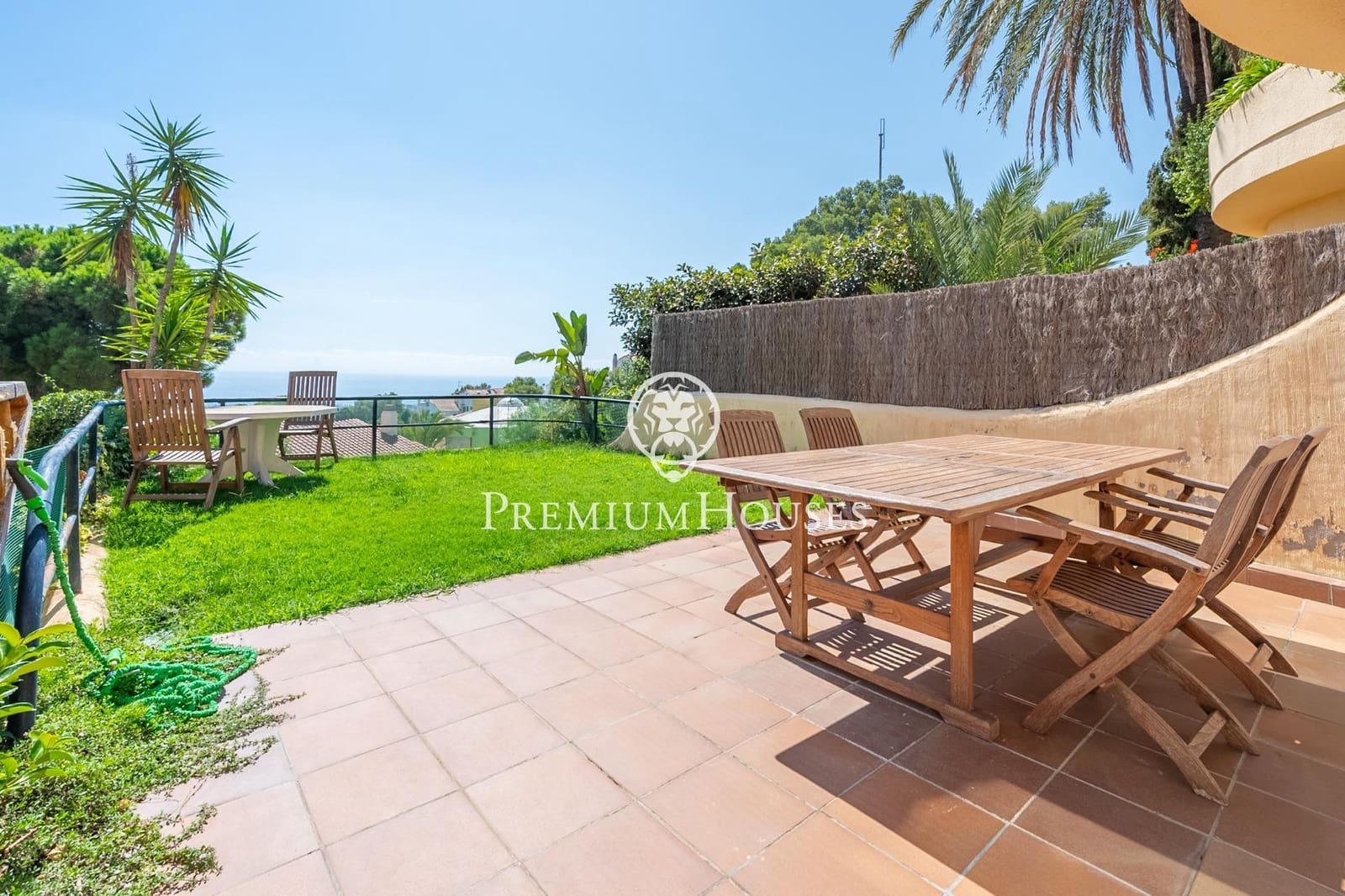 5 soveværelse Rækkehus til salg i Sitges med swimmingpool - € 850.000 (Ref: 9257564)