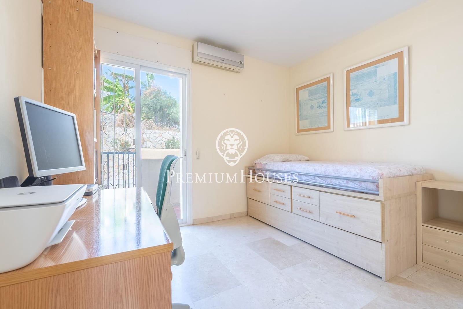 5 soveværelse Rækkehus til salg i Sitges med swimmingpool - € 850.000 (Ref: 9257564)