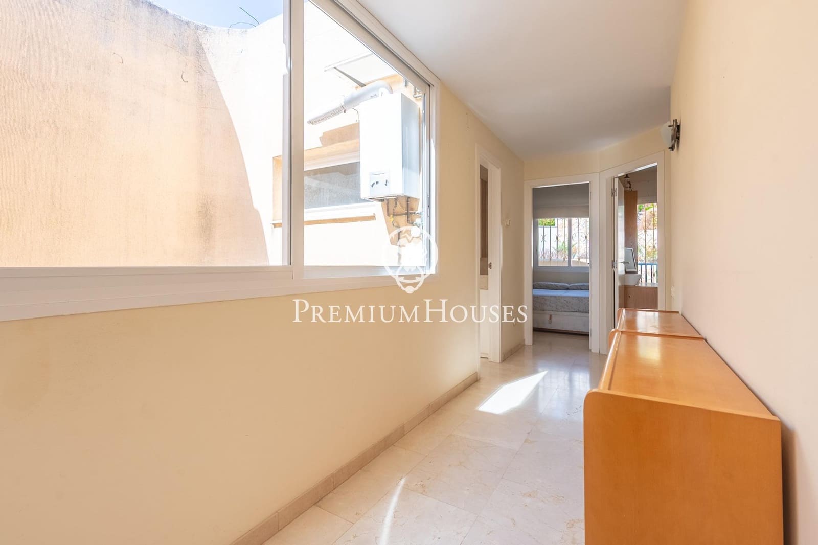 5 soveværelse Rækkehus til salg i Sitges med swimmingpool - € 850.000 (Ref: 9257564)