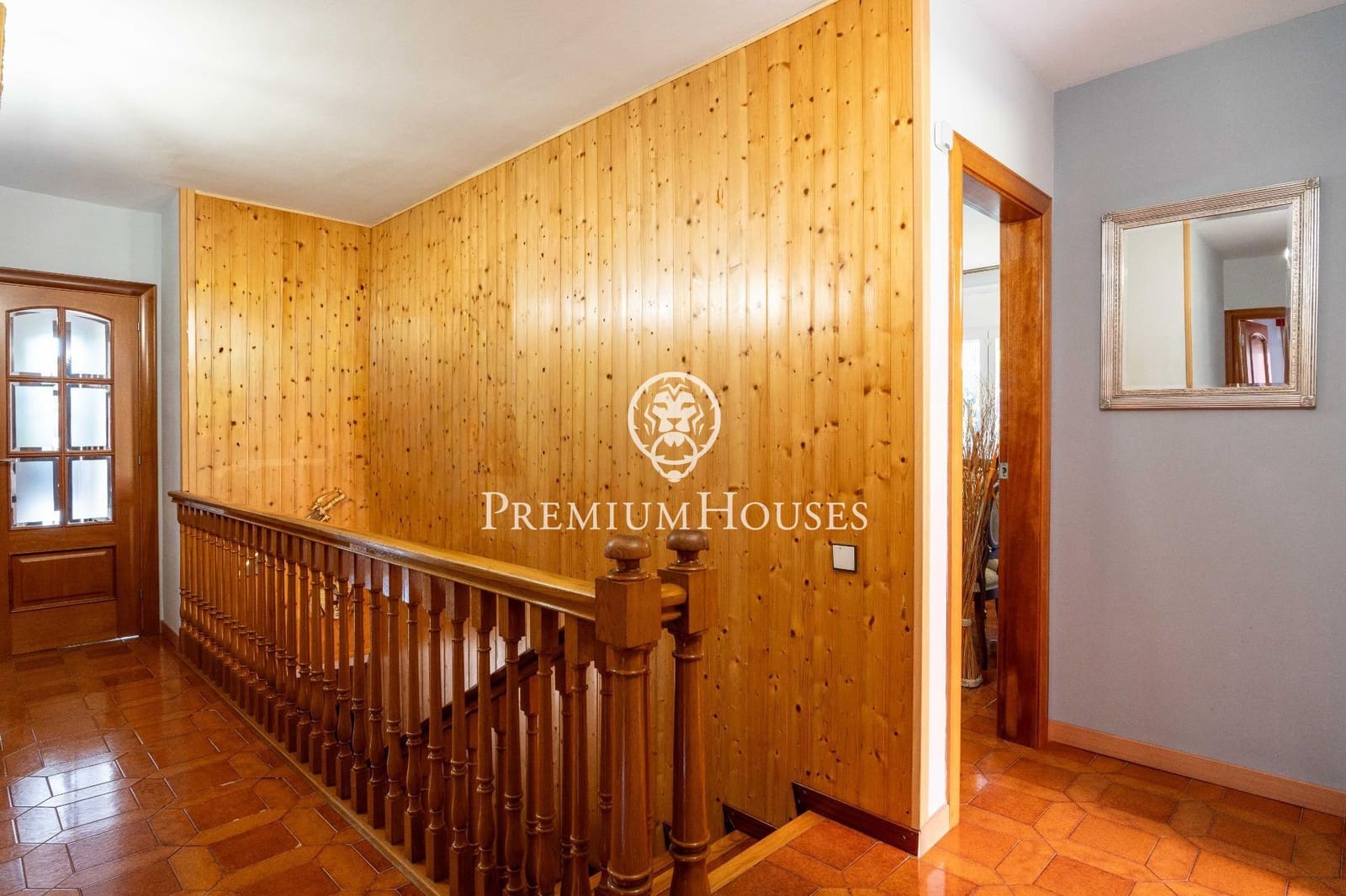 5 makuuhuone Huvila myytävänä paikassa Castelldefels mukana uima-altaan 
autotalli - 1 036 000 € (Ref: 9257565)