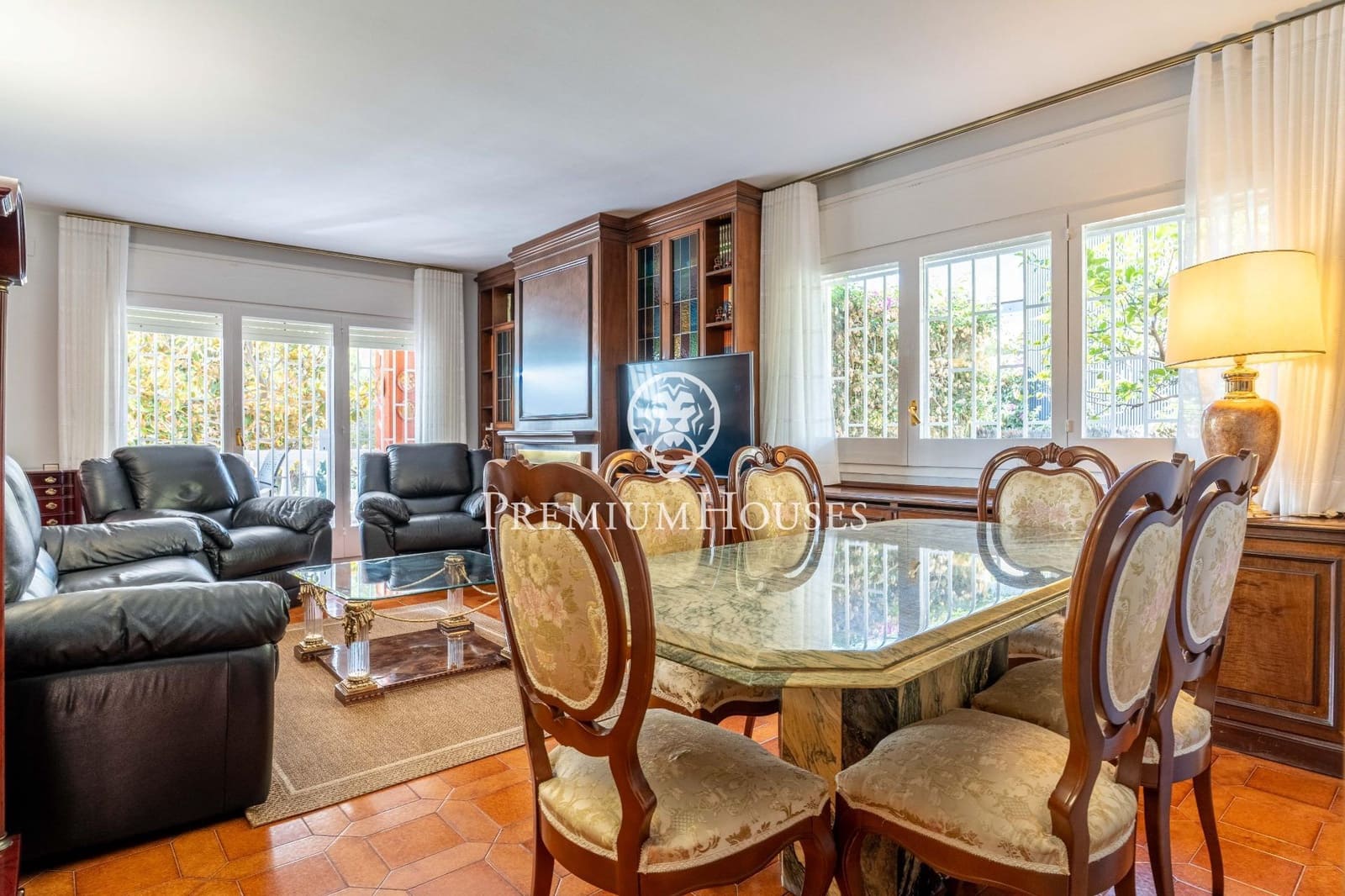 5 makuuhuone Huvila myytävänä paikassa Castelldefels mukana uima-altaan 
autotalli - 1 036 000 € (Ref: 9257565)