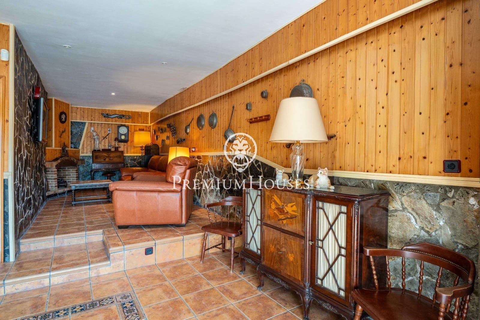 5 makuuhuone Huvila myytävänä paikassa Castelldefels mukana uima-altaan 
autotalli - 1 036 000 € (Ref: 9257565)