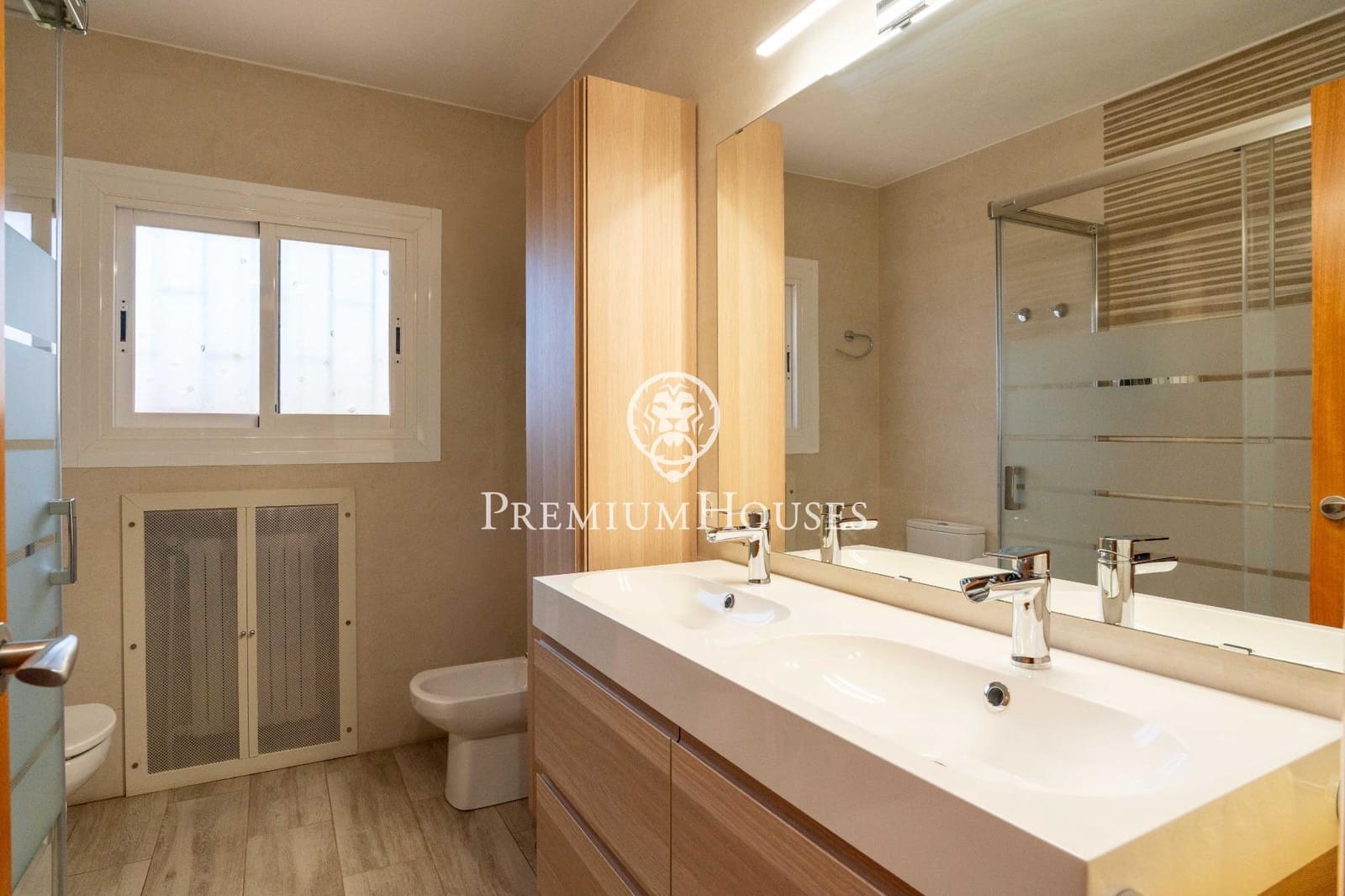 5 makuuhuone Huvila myytävänä paikassa Castelldefels mukana uima-altaan 
autotalli - 1 036 000 € (Ref: 9257565)