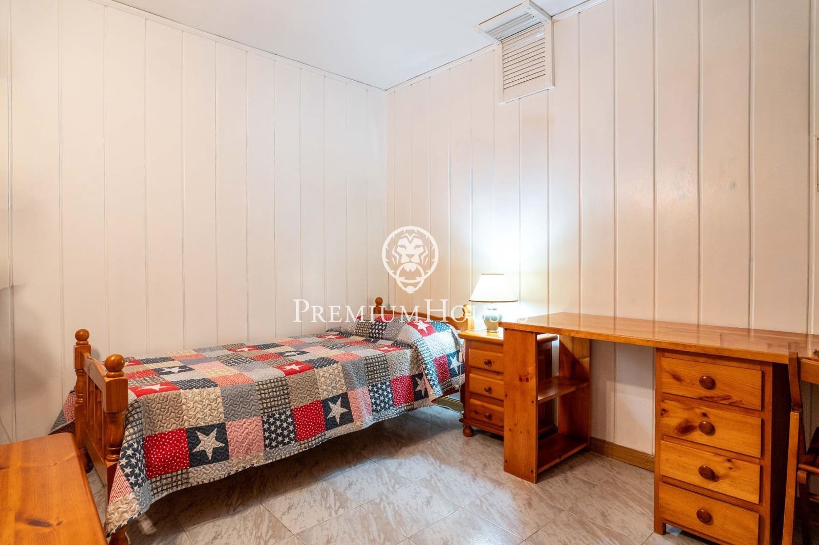 5 makuuhuone Huvila myytävänä paikassa Castelldefels mukana uima-altaan 
autotalli - 1 036 000 € (Ref: 9257565)