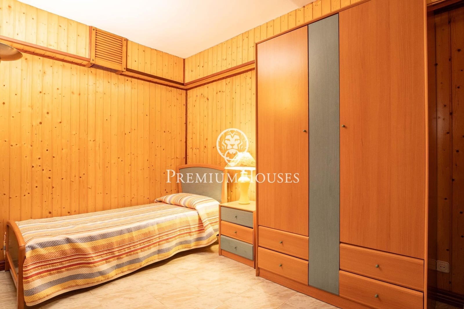 5 makuuhuone Huvila myytävänä paikassa Castelldefels mukana uima-altaan 
autotalli - 1 036 000 € (Ref: 9257565)