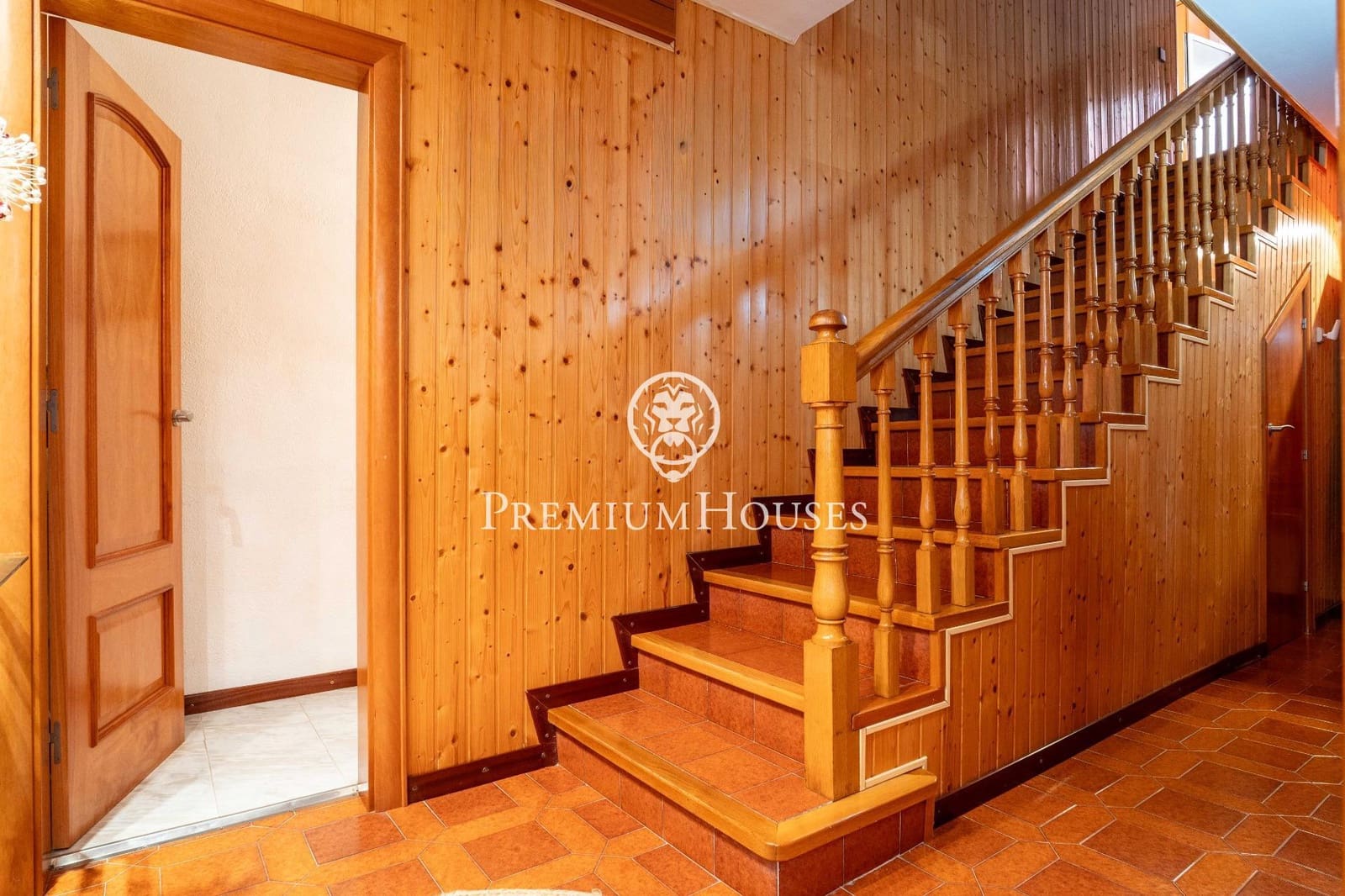 5 makuuhuone Huvila myytävänä paikassa Castelldefels mukana uima-altaan 
autotalli - 1 036 000 € (Ref: 9257565)