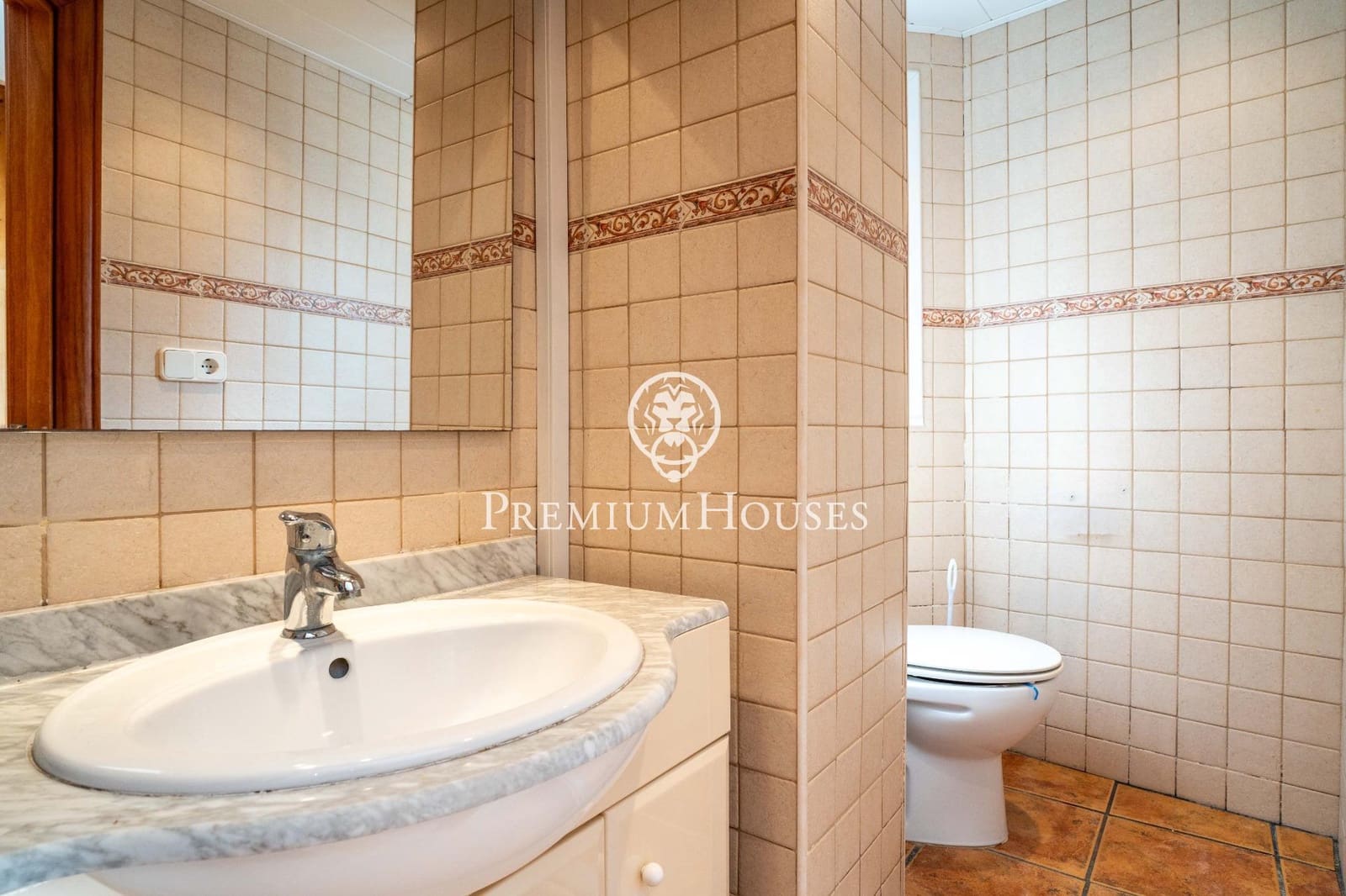 5 makuuhuone Huvila myytävänä paikassa Castelldefels mukana uima-altaan 
autotalli - 1 036 000 € (Ref: 9257565)