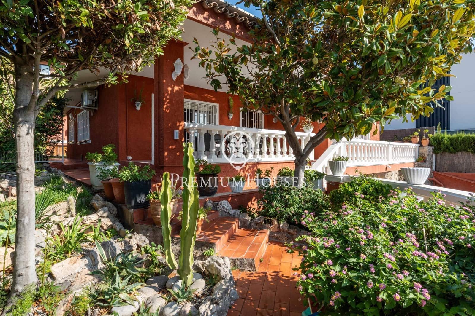 5 makuuhuone Huvila myytävänä paikassa Castelldefels mukana uima-altaan 
autotalli - 1 036 000 € (Ref: 9257565)