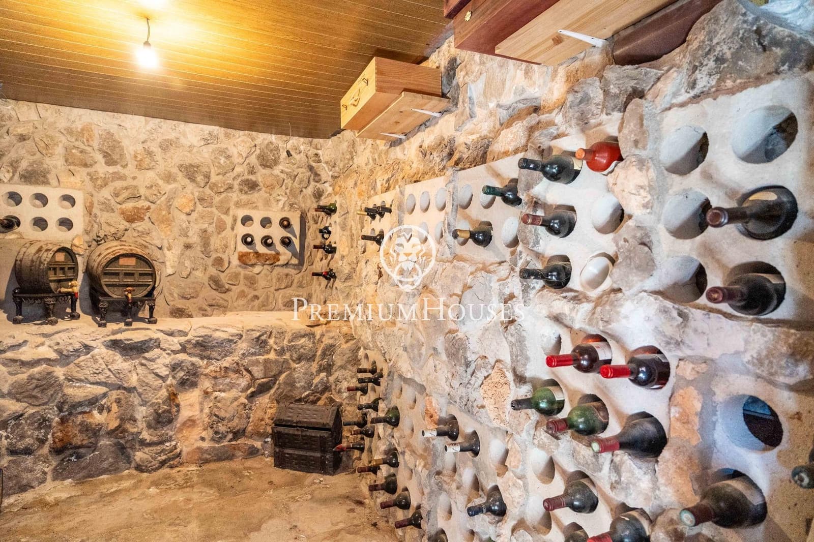 5 makuuhuone Huvila myytävänä paikassa Castelldefels mukana uima-altaan 
autotalli - 1 036 000 € (Ref: 9257565)