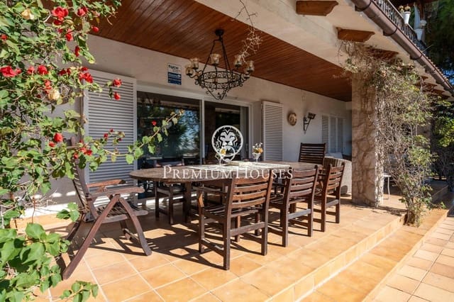 6 sypialnia Willa na sprzedaż w Sitges z basenem garażem - 1 450 000 € (Ref: 9262814)