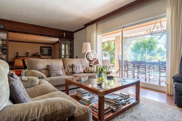 6 sypialnia Willa na sprzedaż w Sitges z basenem garażem - 1 450 000 € (Ref: 9262814)