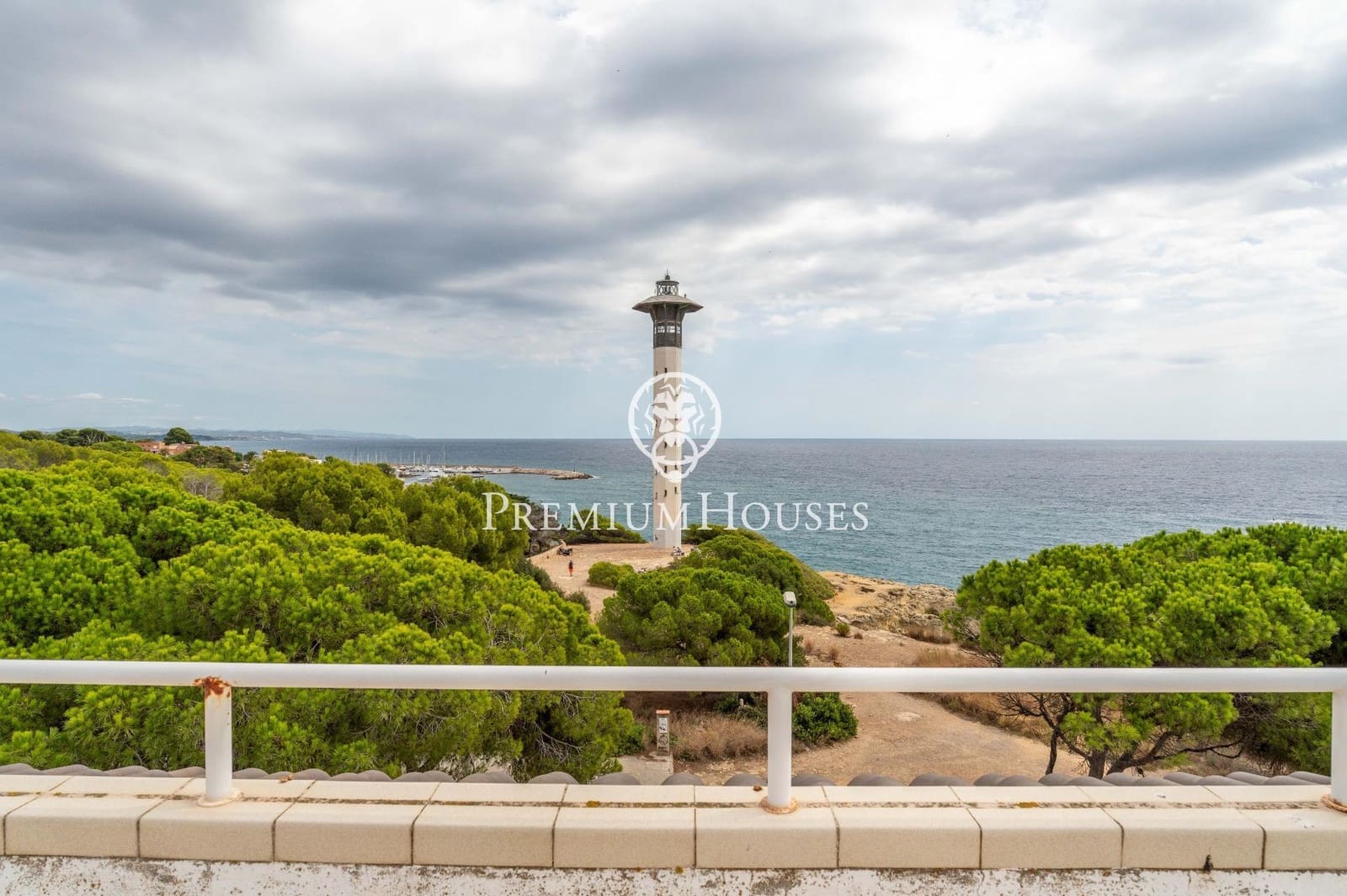 5 soveværelse Villa til salg i Torredembarra med swimmingpool garage - € 2.400.000 (Ref: 9262815)