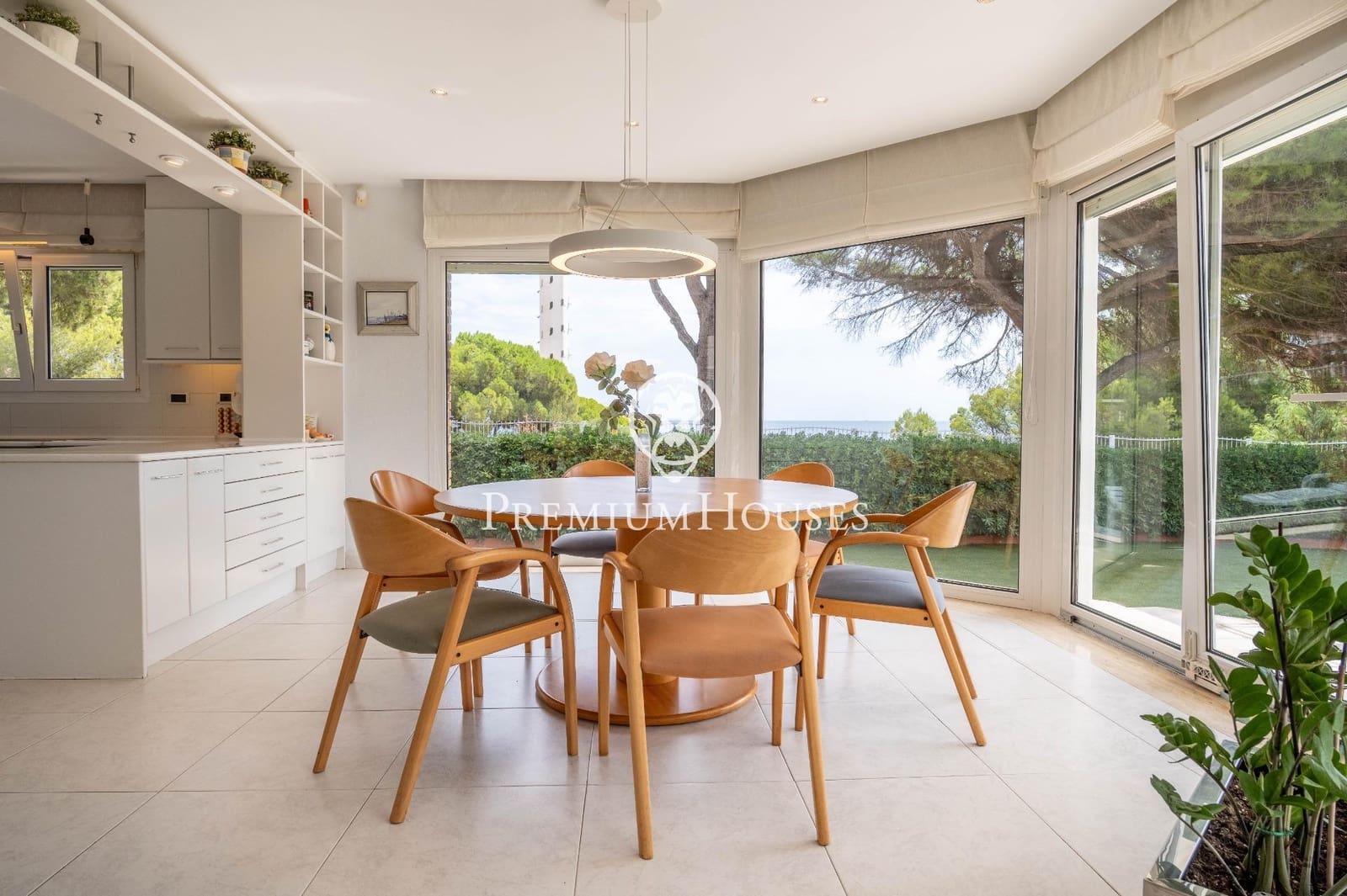 5 soveværelse Villa til salg i Torredembarra med swimmingpool garage - € 2.400.000 (Ref: 9262815)