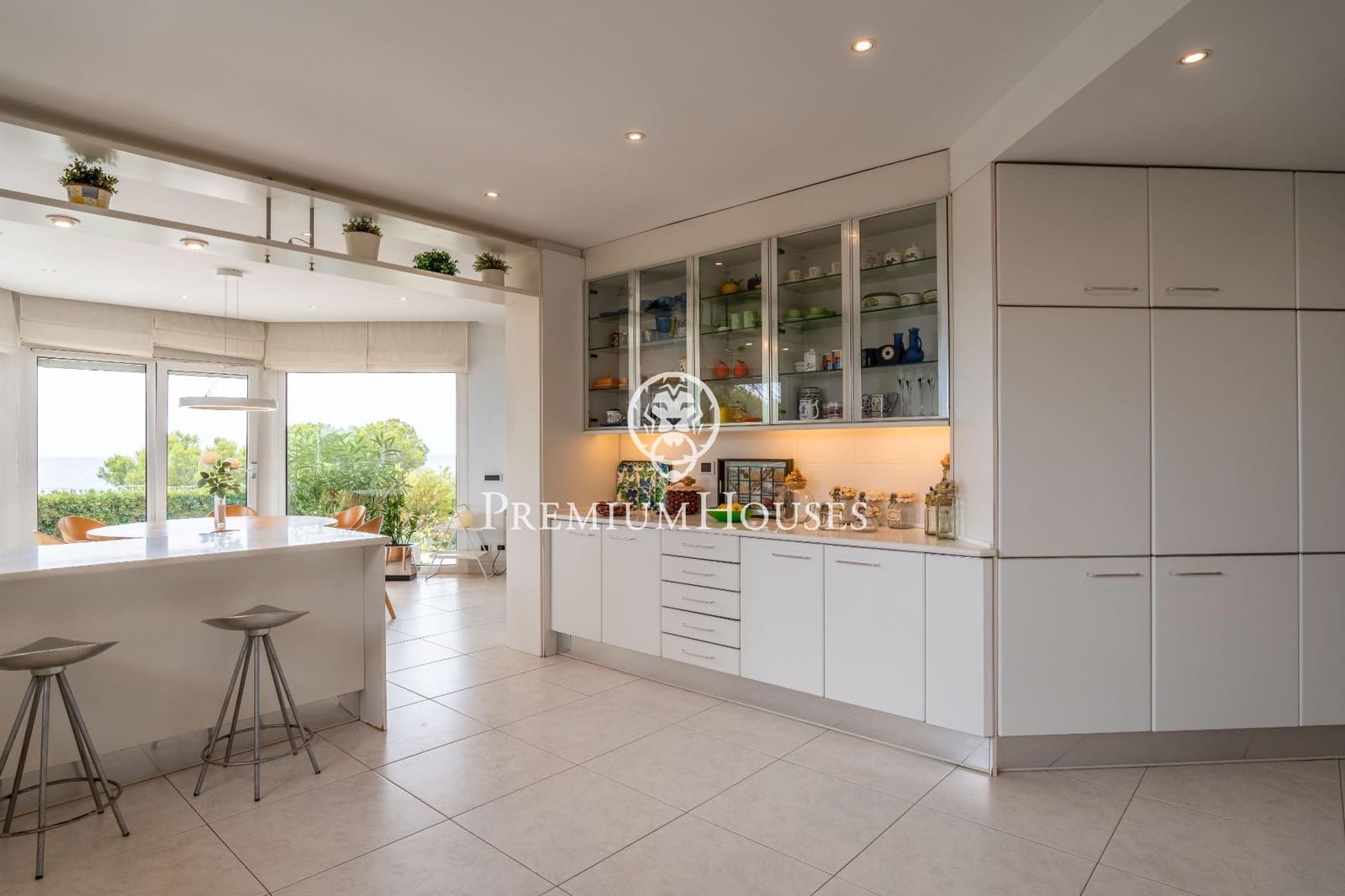 5 soveværelse Villa til salg i Torredembarra med swimmingpool garage - € 2.400.000 (Ref: 9262815)