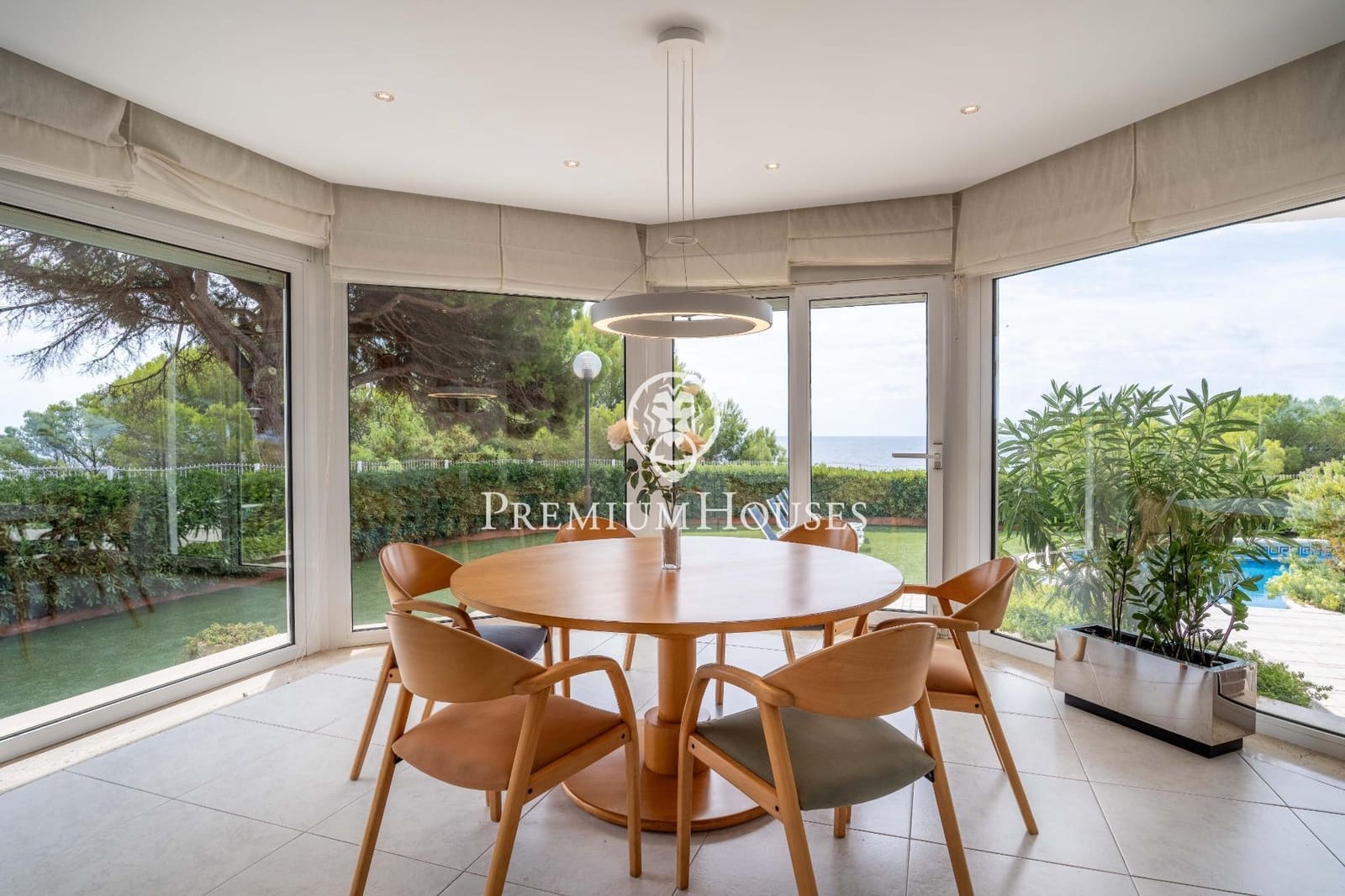 5 soveværelse Villa til salg i Torredembarra med swimmingpool garage - € 2.400.000 (Ref: 9262815)