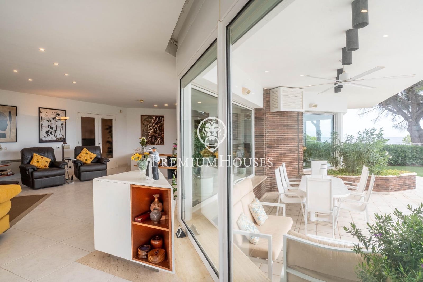 5 soveværelse Villa til salg i Torredembarra med swimmingpool garage - € 2.400.000 (Ref: 9262815)