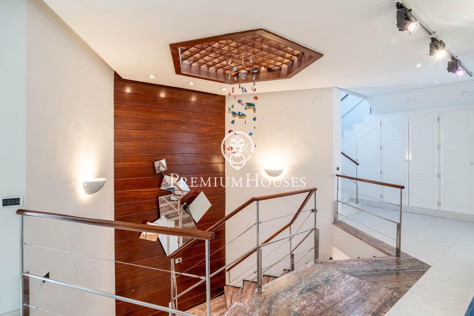 5 soveværelse Villa til salg i Torredembarra med swimmingpool garage - € 2.400.000 (Ref: 9262815)