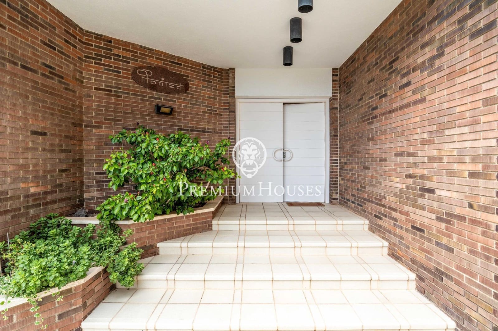 5 soveværelse Villa til salg i Torredembarra med swimmingpool garage - € 2.400.000 (Ref: 9262815)