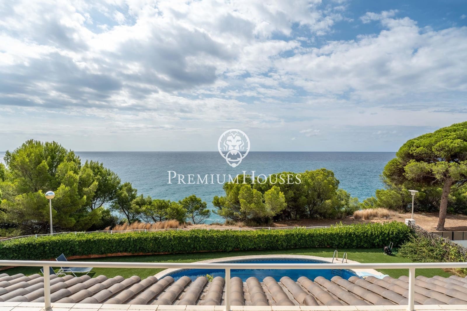 5 soveværelse Villa til salg i Torredembarra med swimmingpool garage - € 2.400.000 (Ref: 9262815)