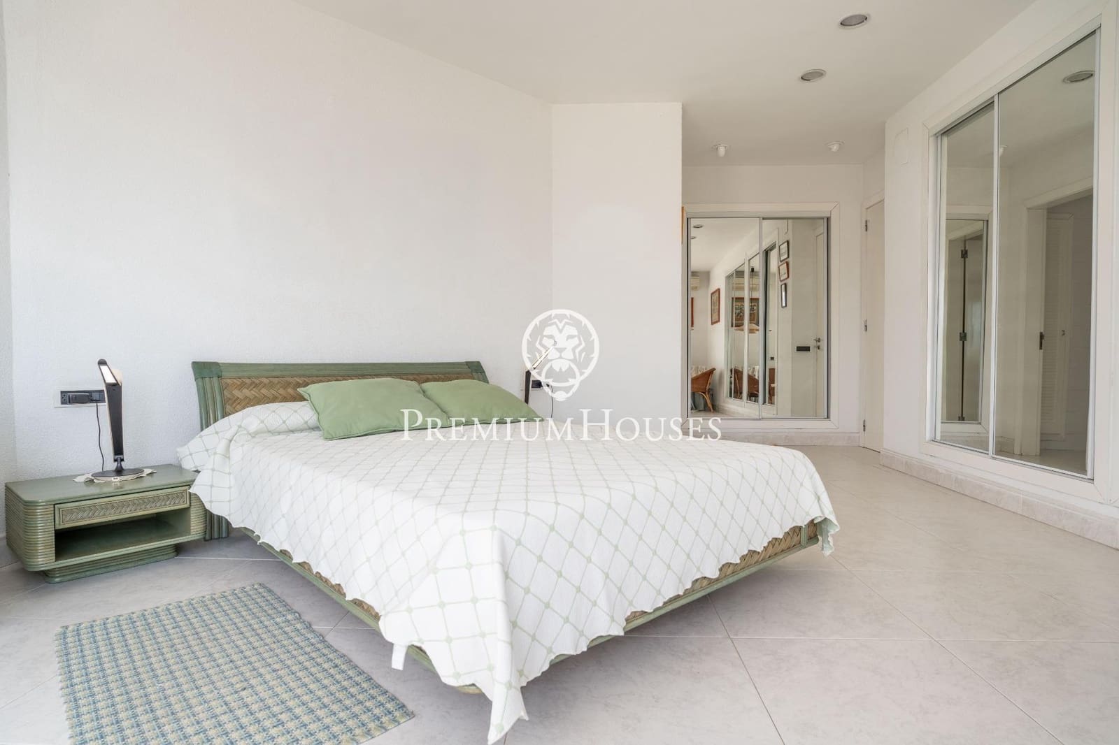 5 soveværelse Villa til salg i Torredembarra med swimmingpool garage - € 2.400.000 (Ref: 9262815)