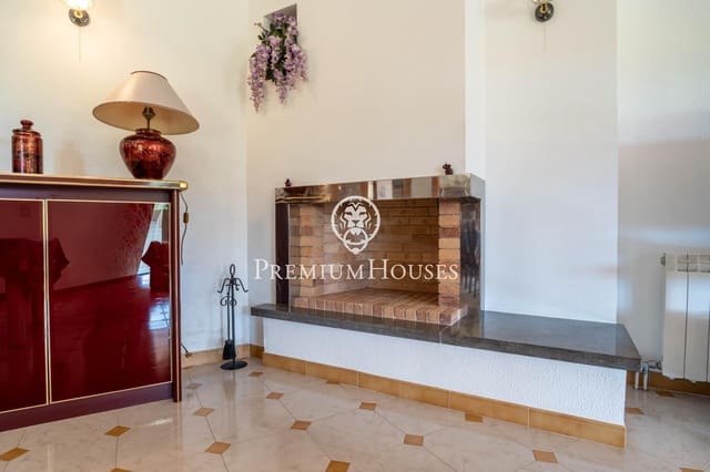 6 soveværelse Villa til salg i Vilafortuny, Cambrils med swimmingpool garage - € 1.600.000 (Ref: 9276530)