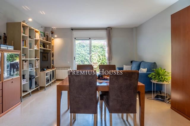 5 bedroom Townhouse for sale in Sant Pere de Ribes with garage - € 635,000 (Ref: 9285394)