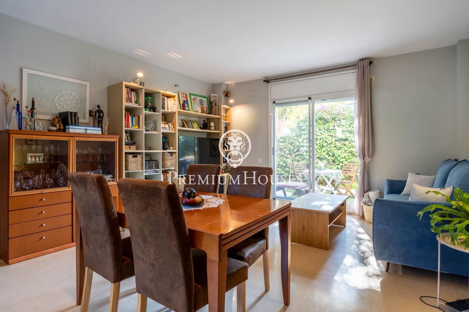 5 soveværelse Byhus til salg i Sant Pere de Ribes med garage - € 635.000 (Ref: 9285394)