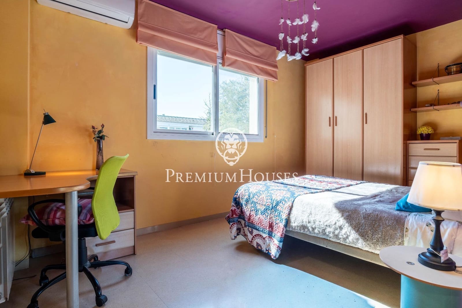 5 soveværelse Byhus til salg i Sant Pere de Ribes med garage - € 635.000 (Ref: 9285394)