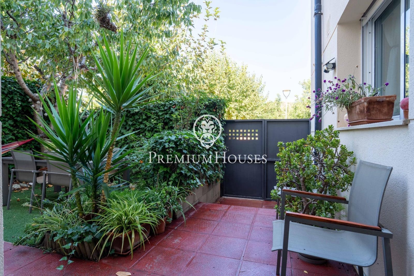 5 soveværelse Byhus til salg i Sant Pere de Ribes med garage - € 635.000 (Ref: 9285394)