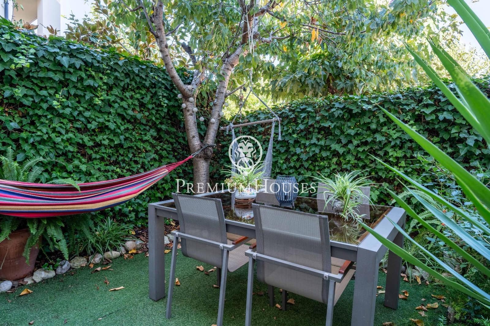 5 soveværelse Byhus til salg i Sant Pere de Ribes med garage - € 635.000 (Ref: 9285394)